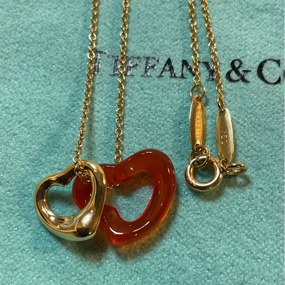 Tiffany Double Open Heart Carved Red Carnelian 18K Yellow Gold Necklace 18" - Picture 3 of 15